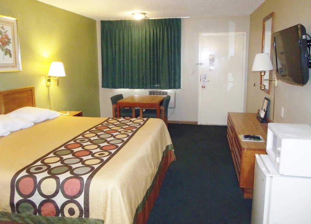 Budgetel Inn & Suites Butler Zewnętrze zdjęcie