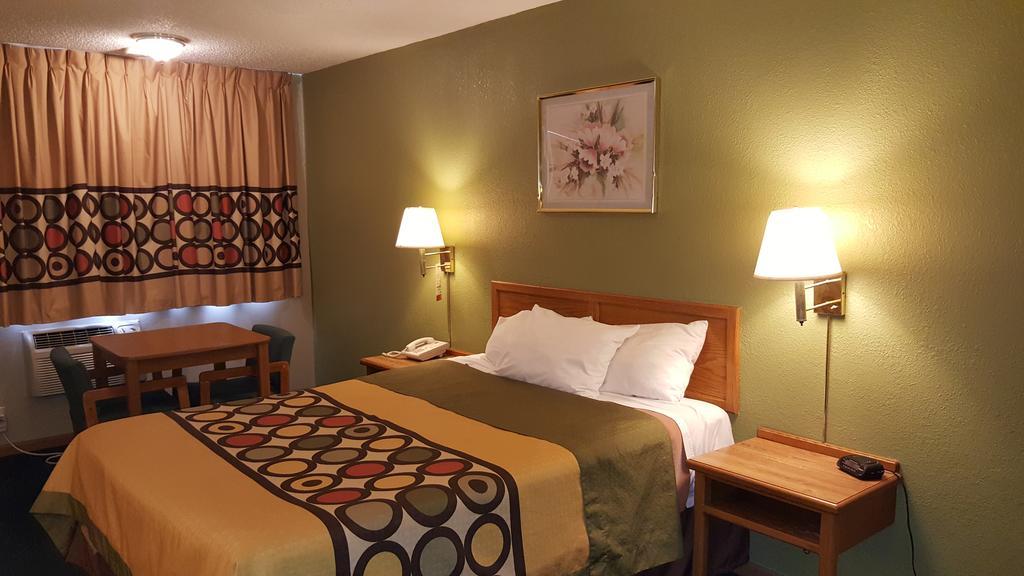 Budgetel Inn & Suites Butler Zewnętrze zdjęcie