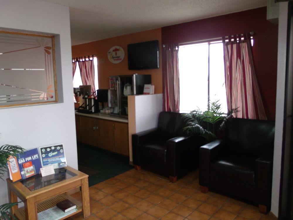Budgetel Inn & Suites Butler Zewnętrze zdjęcie